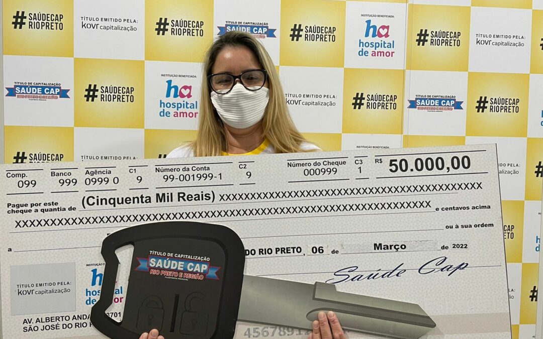 Moradora de Álvares Florence ganha sozinha um T-Cross e mais 50 mil reais